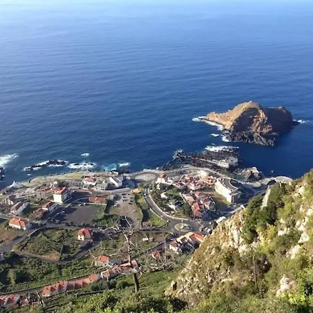 Casa Do Bisbis بيت للعطل *