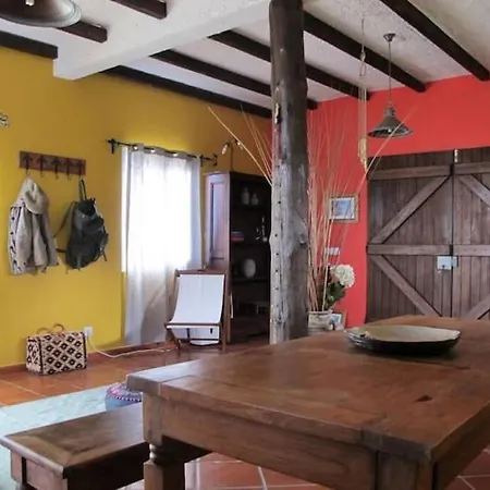 Casa Do Bisbis Дом отдыха *