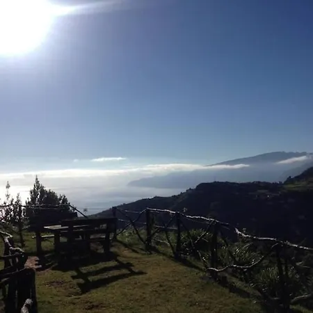 Casa Do Bisbis * Levada Grande