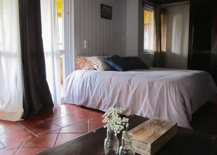 Casa Do Bisbis בית נופש *